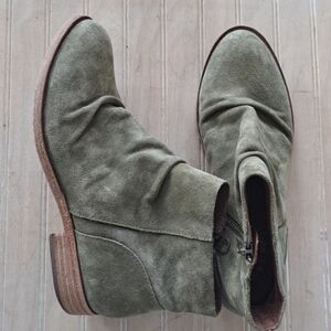 Kork-Ease Giba Olive Green Suede Leather Modern Chelsea Ankle Boots Booties